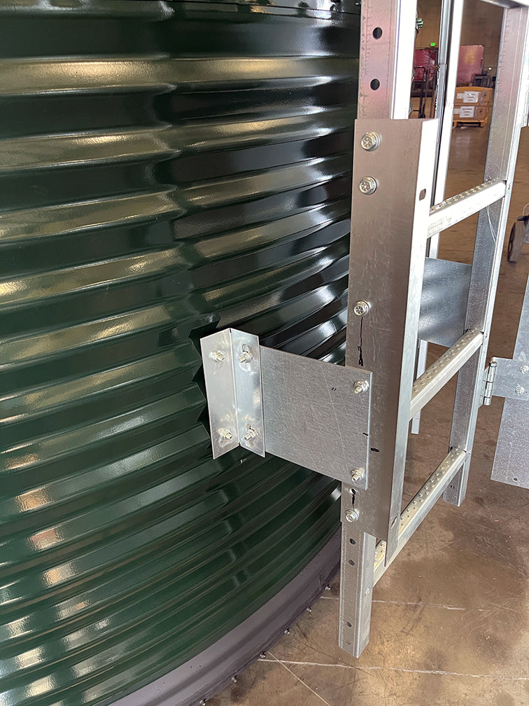 Rhino Poly Tank Galvanized Tank Ladders | Rhino Fittings
